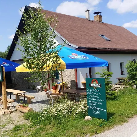 Chalupa Pod Jasanem Country house *